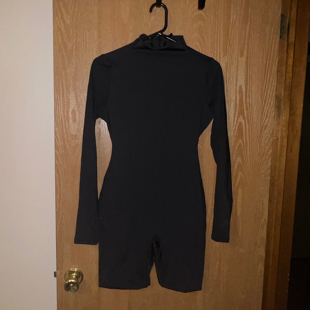 Skims all in one long sleeve mid thigh one piece romper - Size M